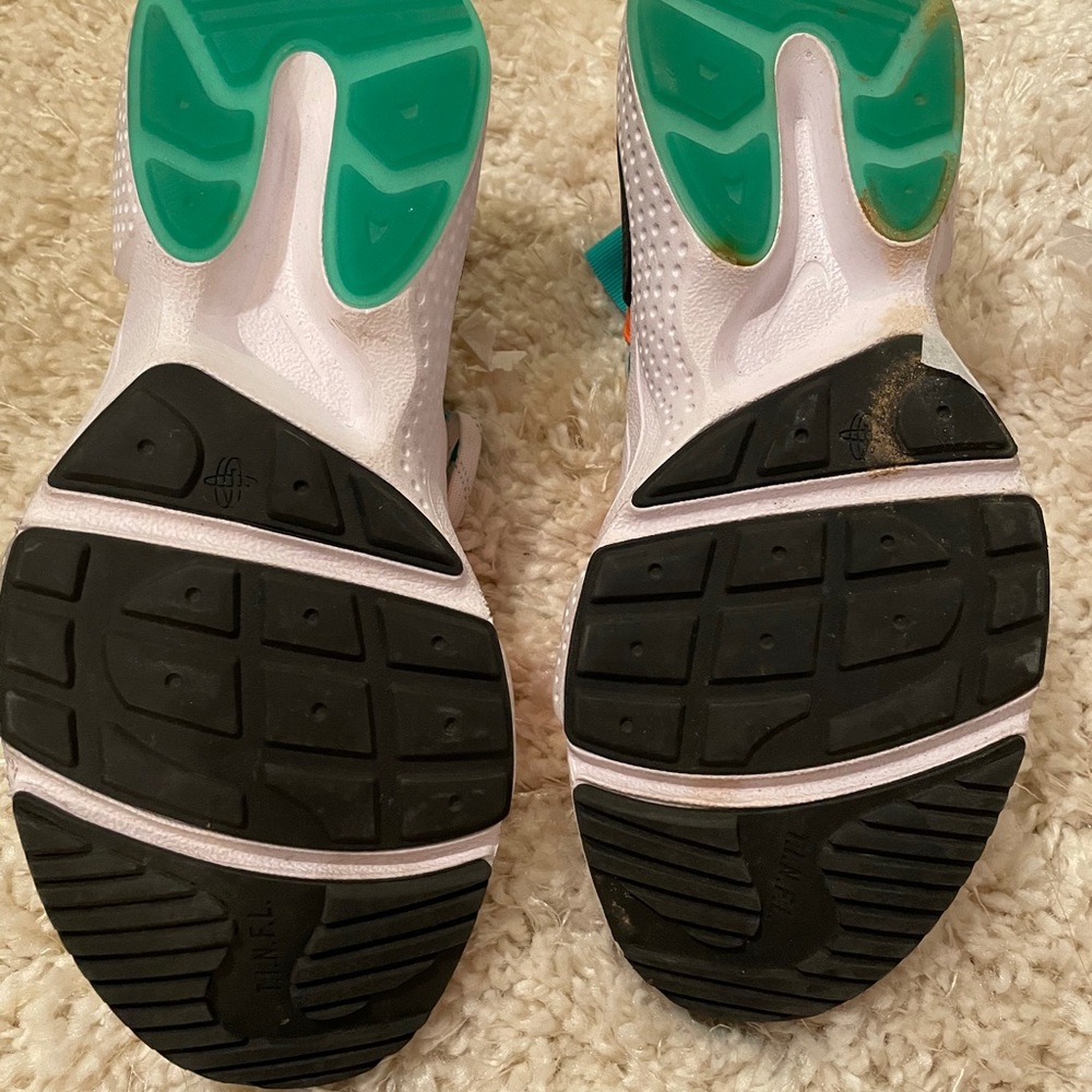 Men’s Nike Edge Shoes Size 9